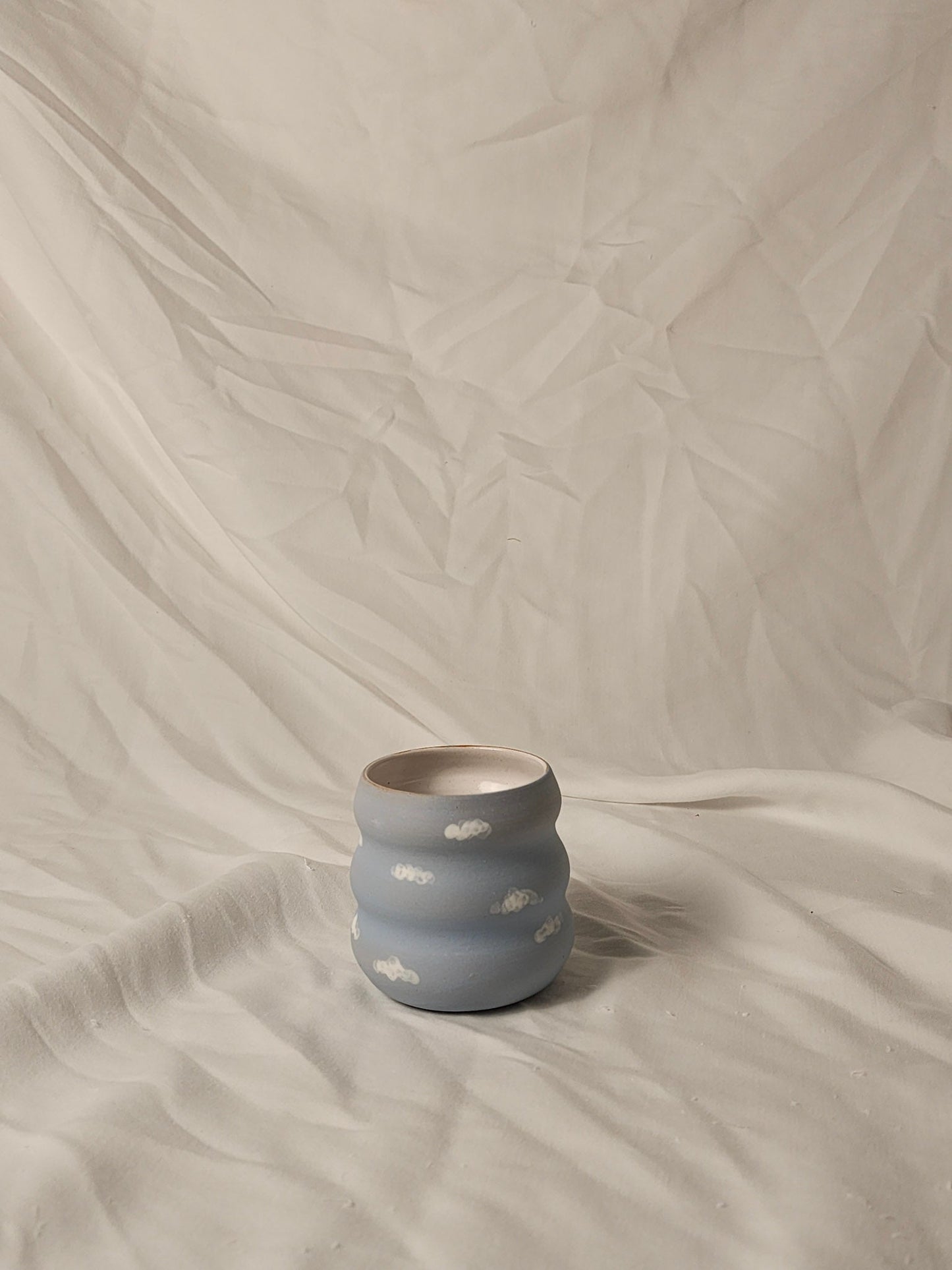 cloudie squiggle cup - matte white clouds - Kaelceramic