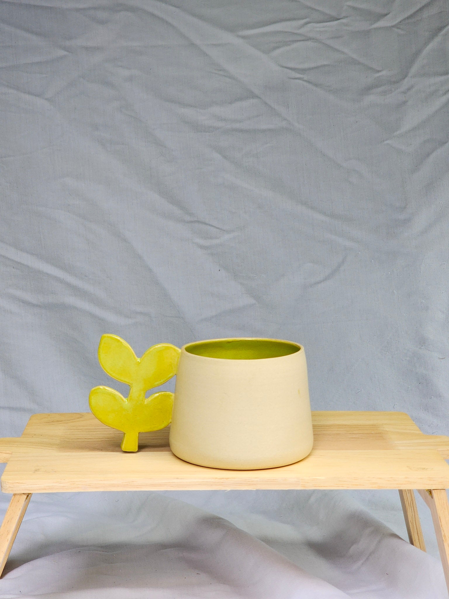 green leaf handle mug - Kaelceramic