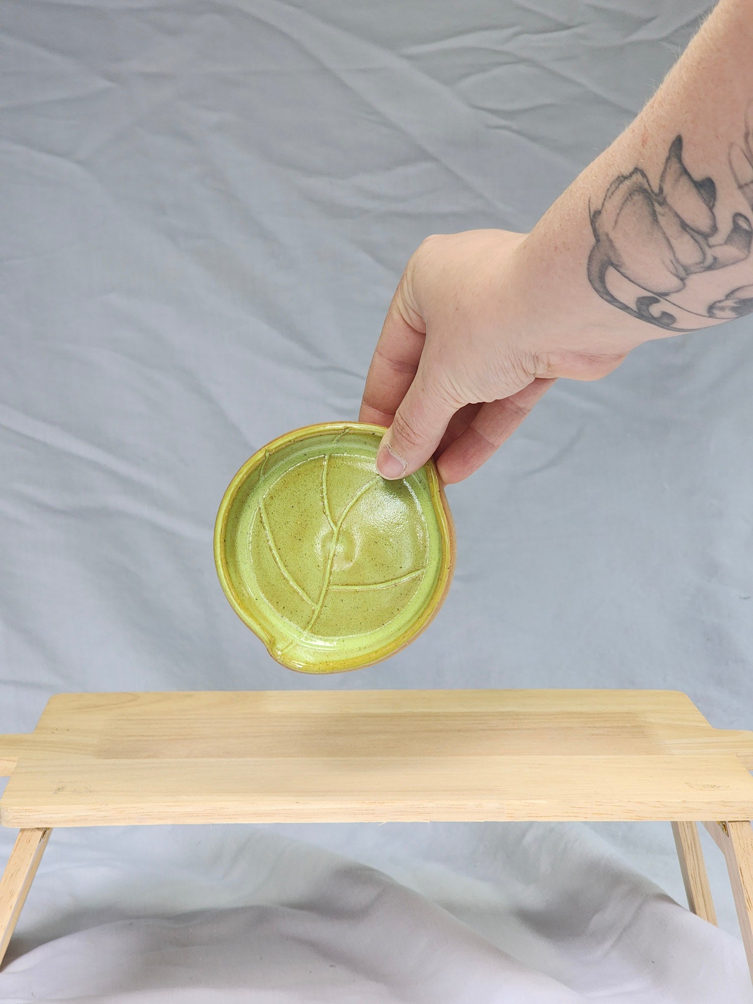 green lily leaf dish - Kaelceramic