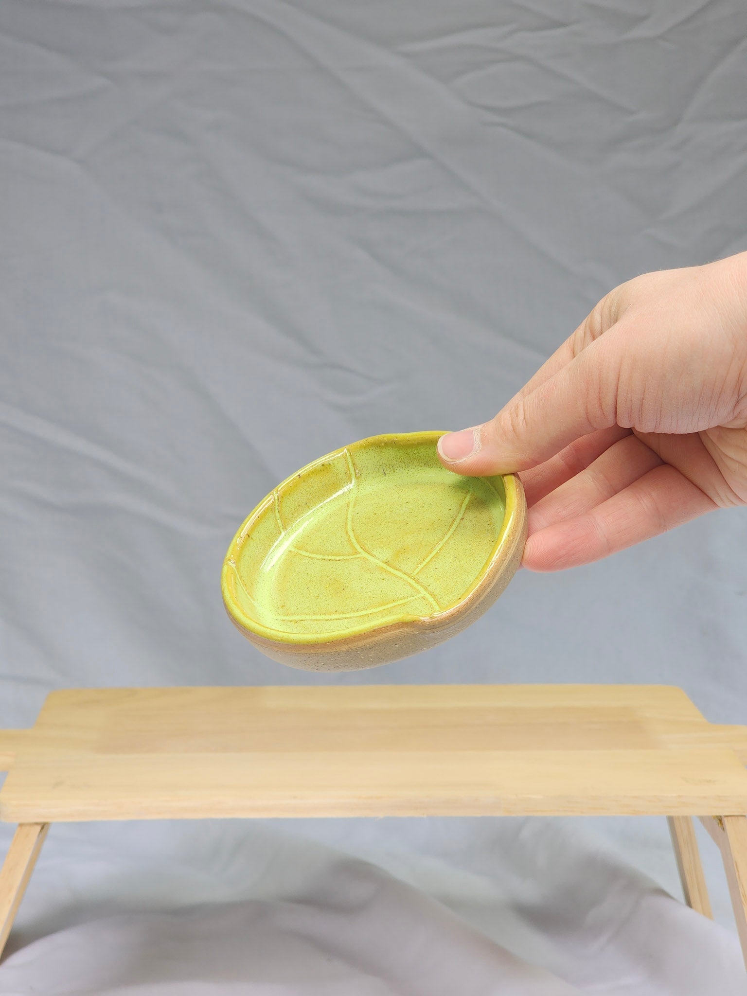 green lily leaf dish - Kaelceramic