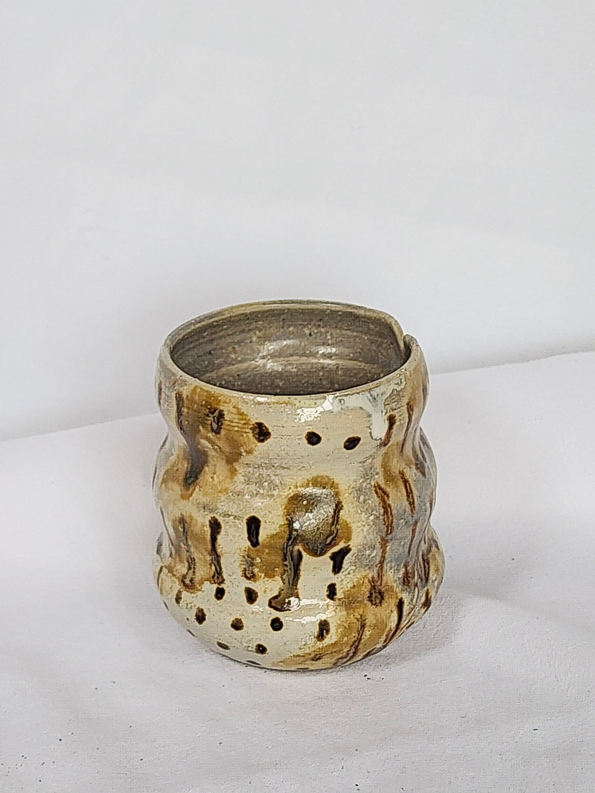 drippy cone shell cup - Kaelceramic
