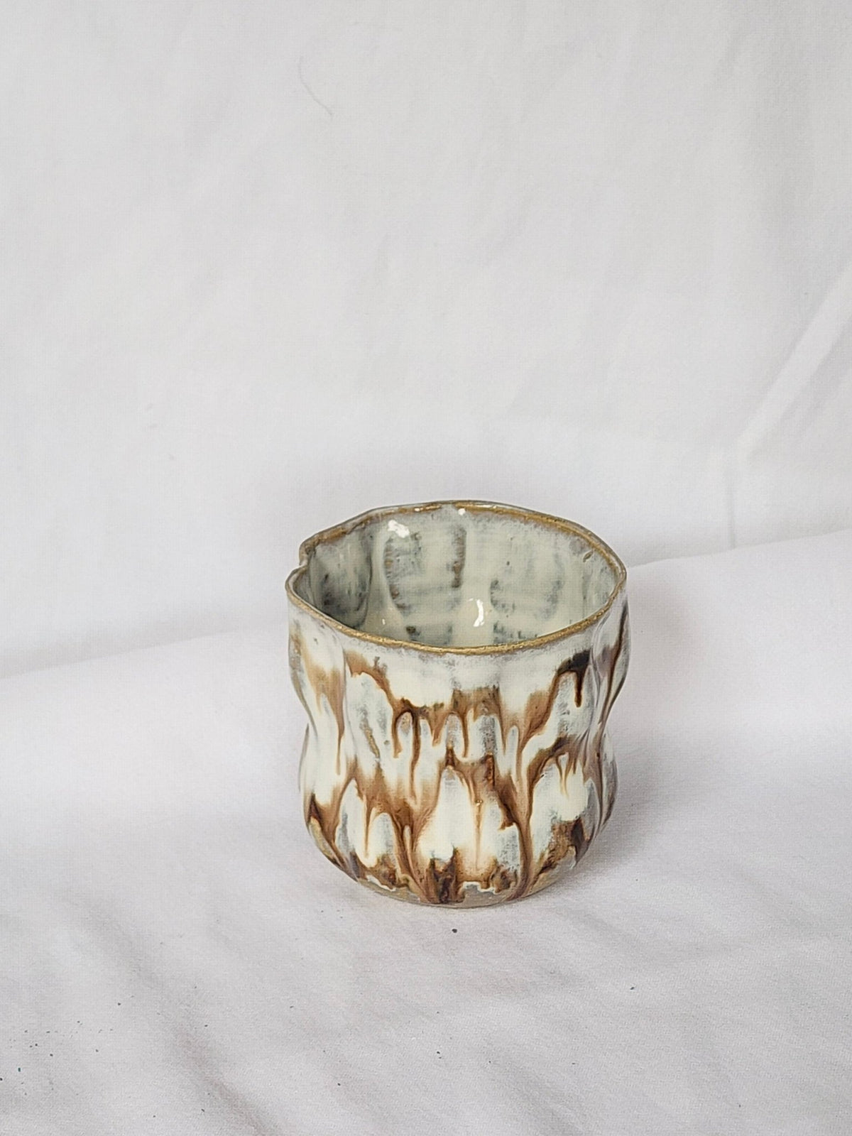 drippy scallop shell cup - Kaelceramic