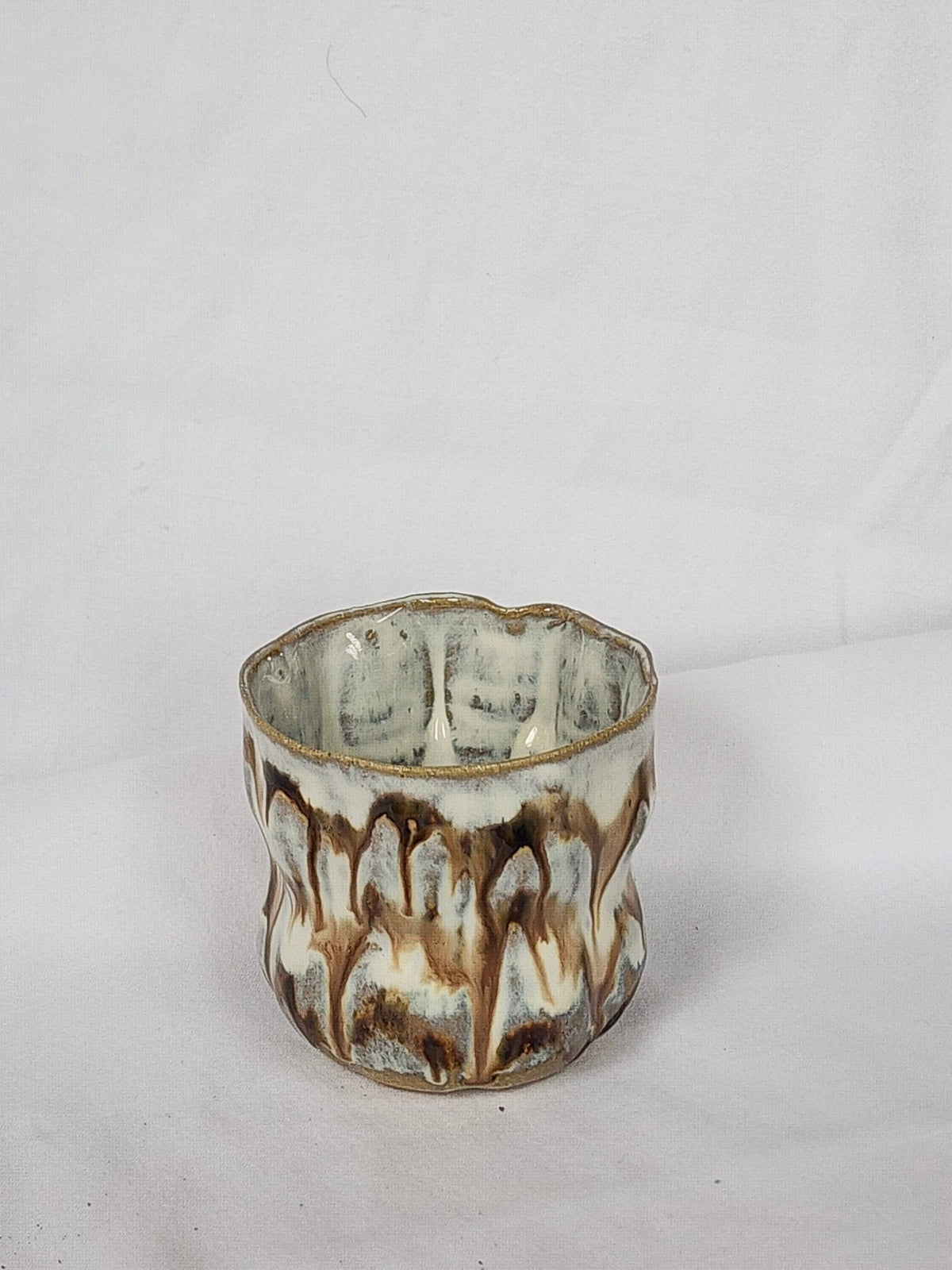 drippy scallop shell cup - Kaelceramic