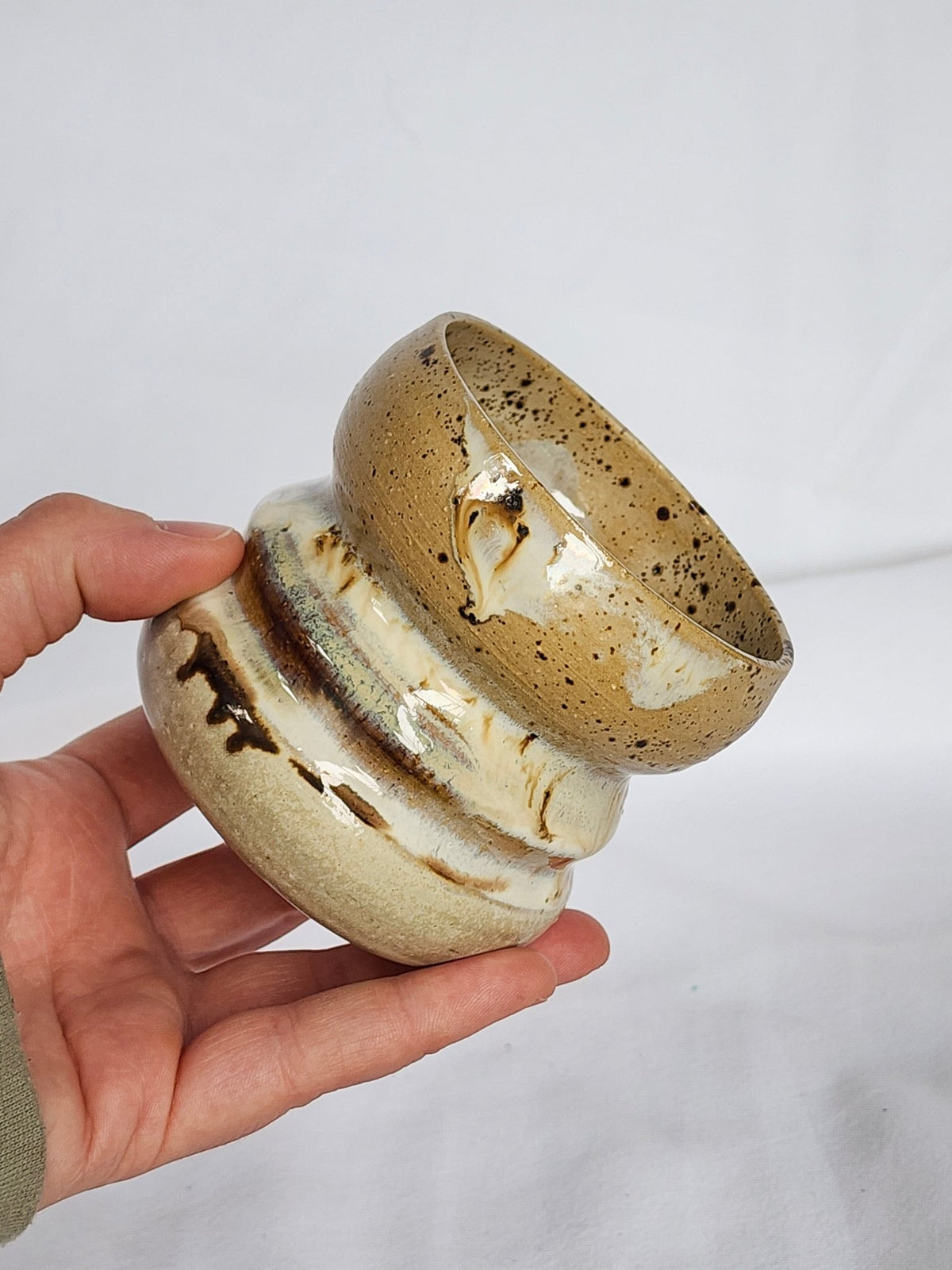 dwarf olive sea snail cup - Kaelceramic