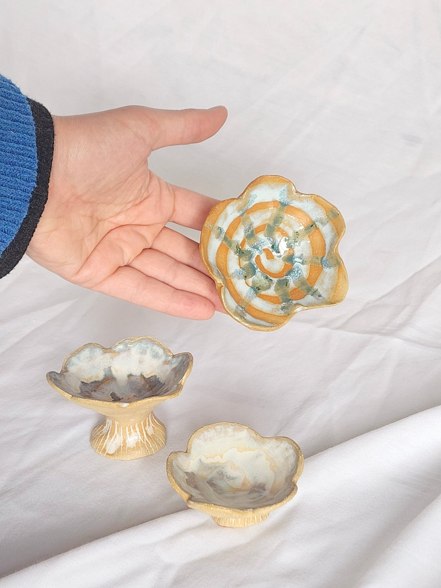 floral trinket dish - Kaelceramic