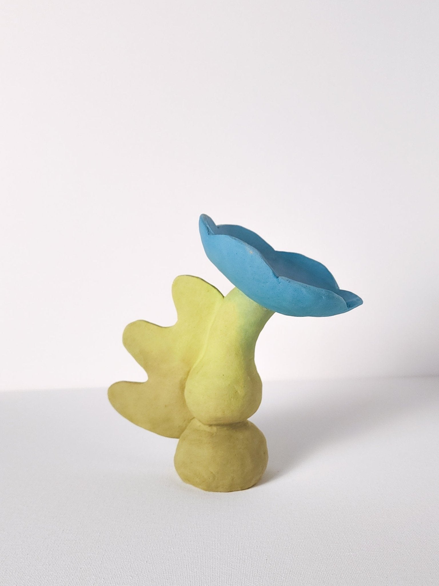 garden miss no. 3 sculpture - Kaelceramic