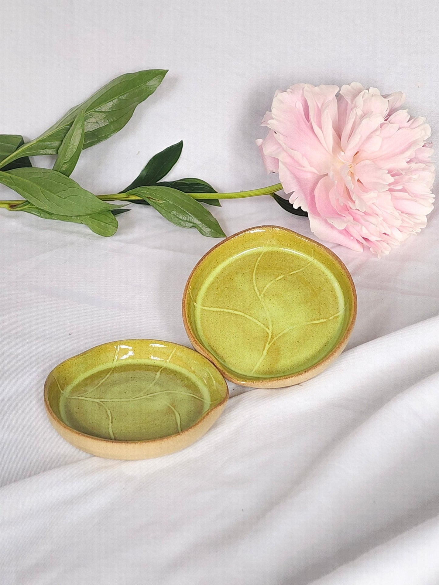 green lily leaf dessert dish - Kaelceramic