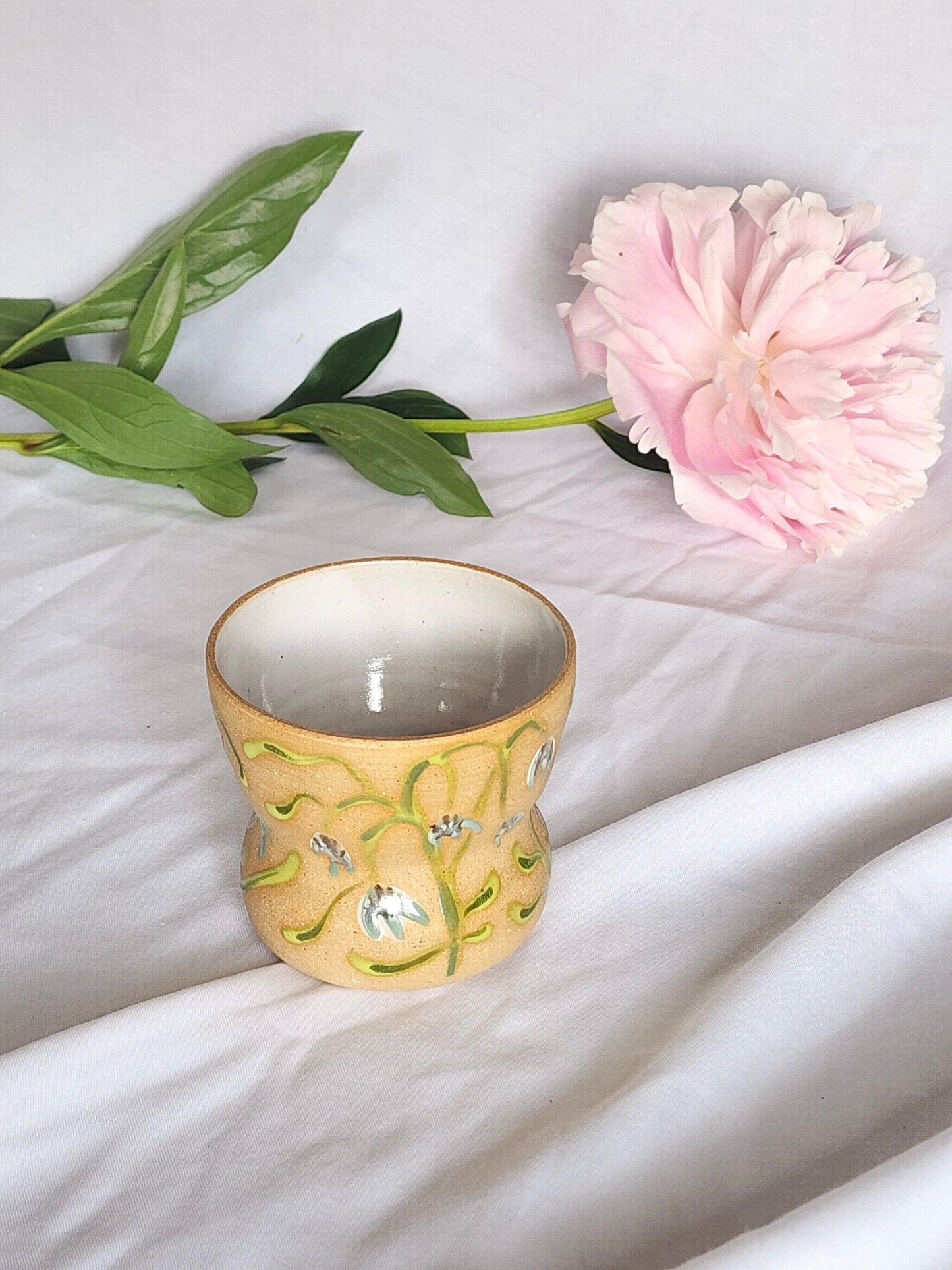 pale blue flower sipper - Kaelceramic