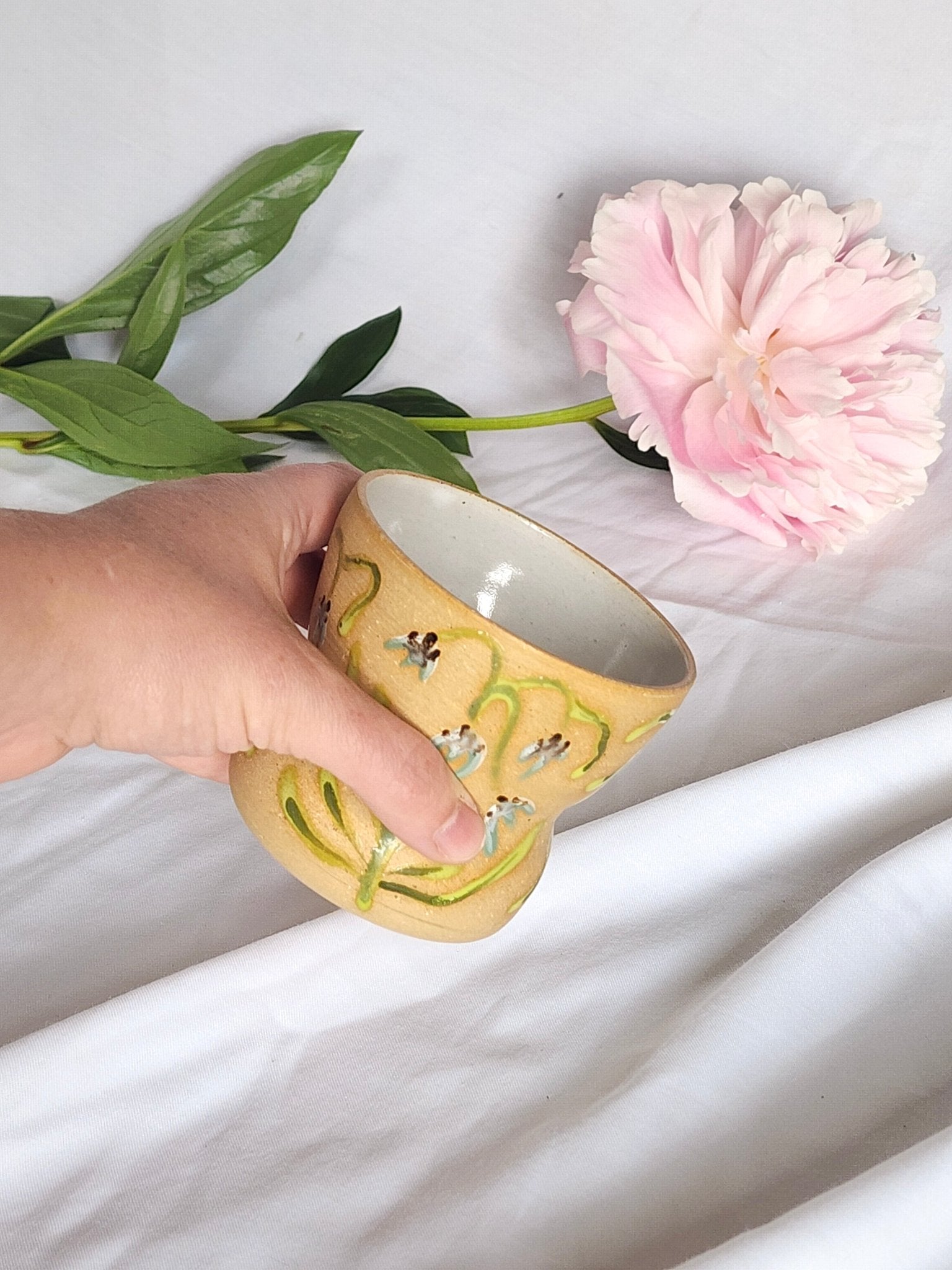 pale blue flower sipper - Kaelceramic