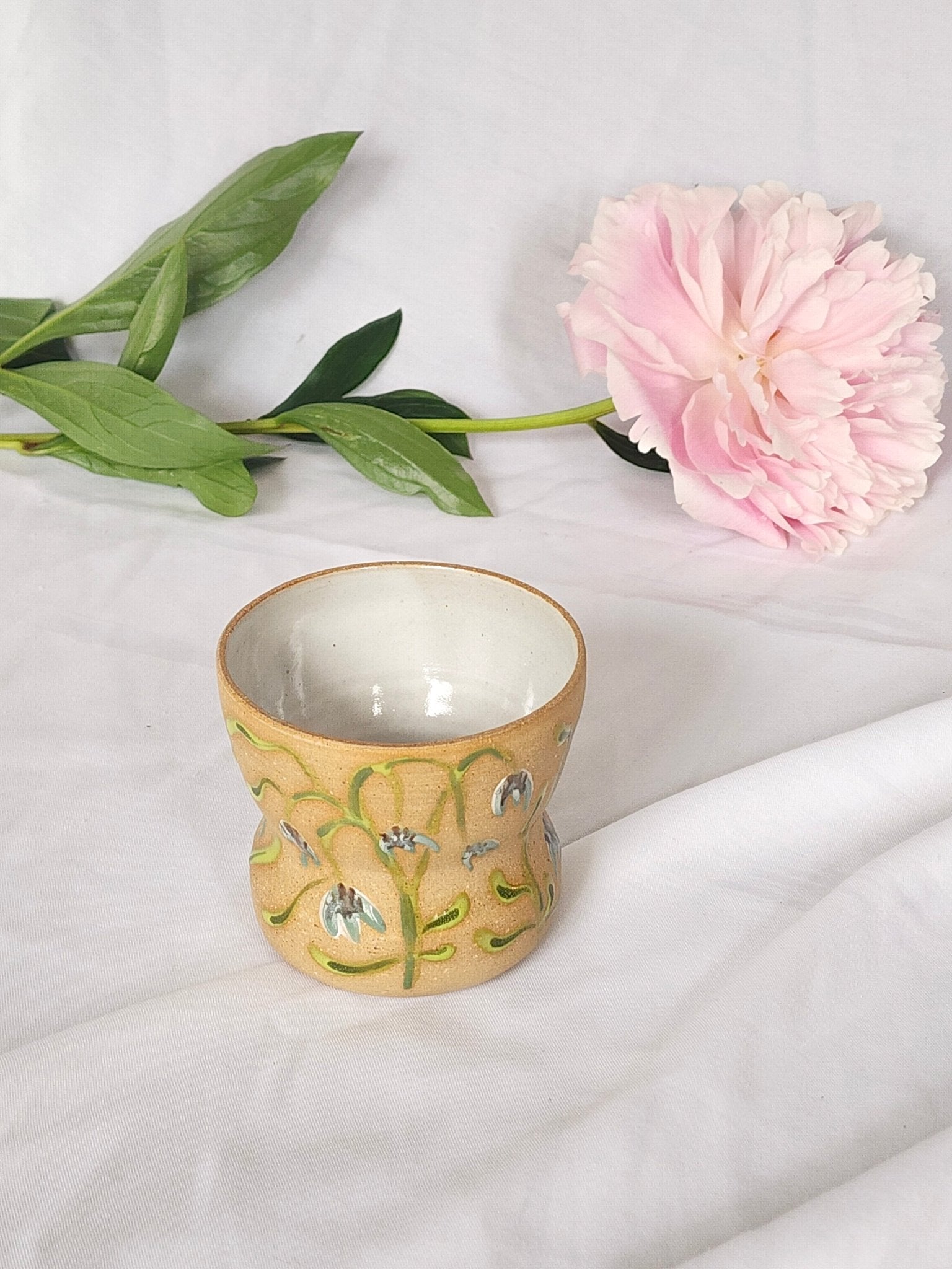 pale blue flower sipper - Kaelceramic