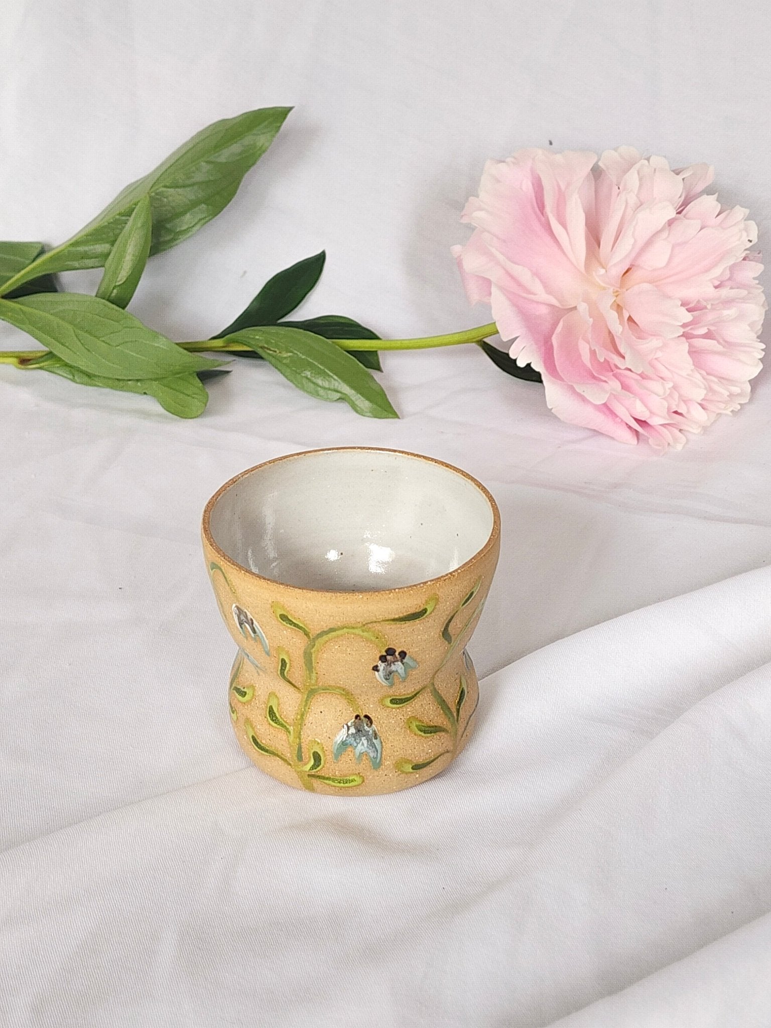 pale blue flower sipper - Kaelceramic