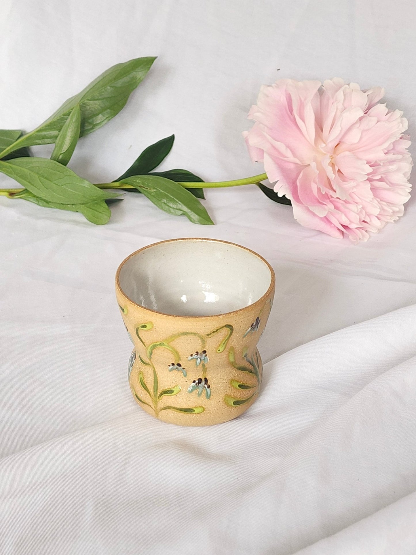 pale blue flower sipper - Kaelceramic