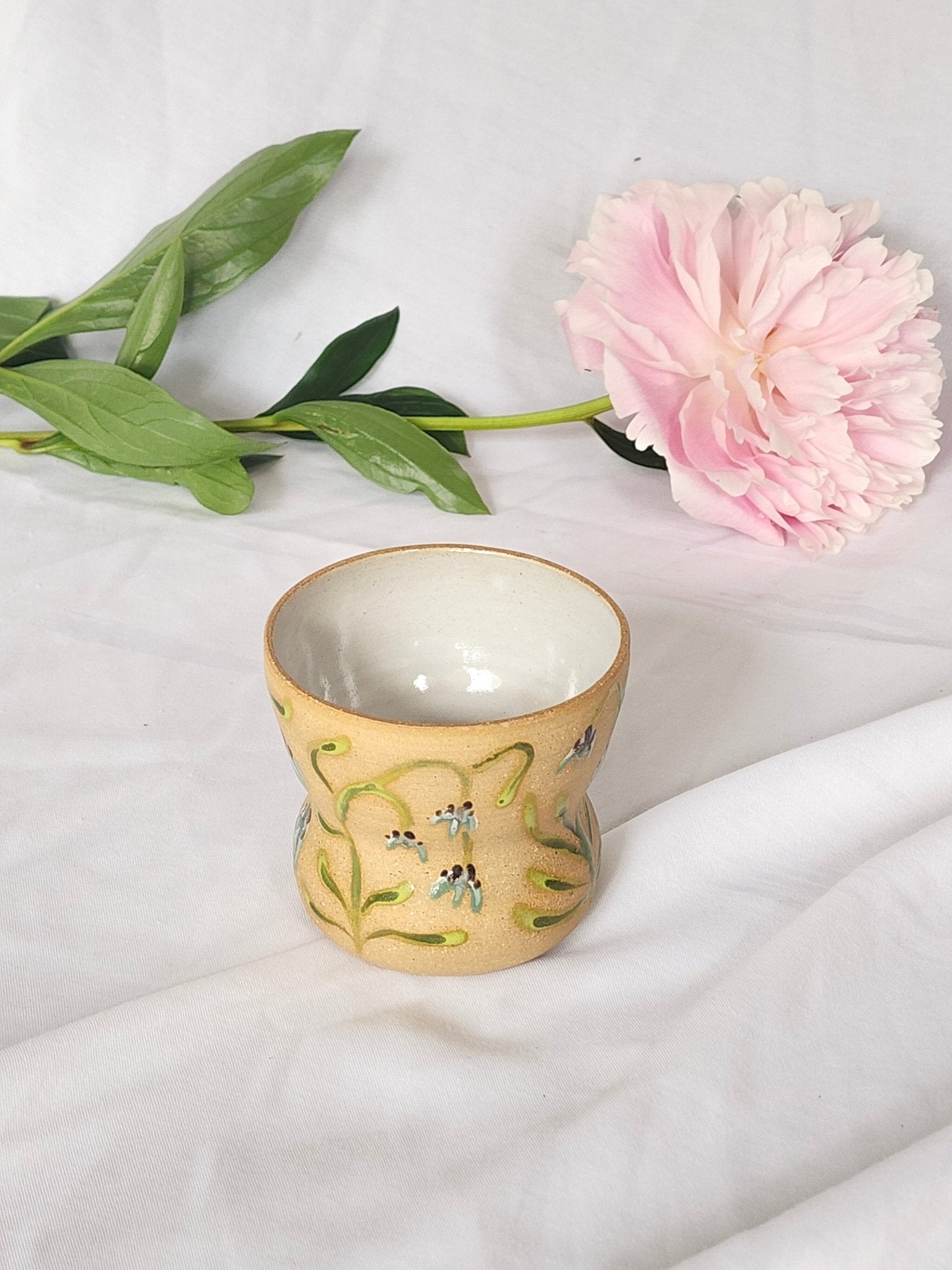 pale blue flower sipper - Kaelceramic