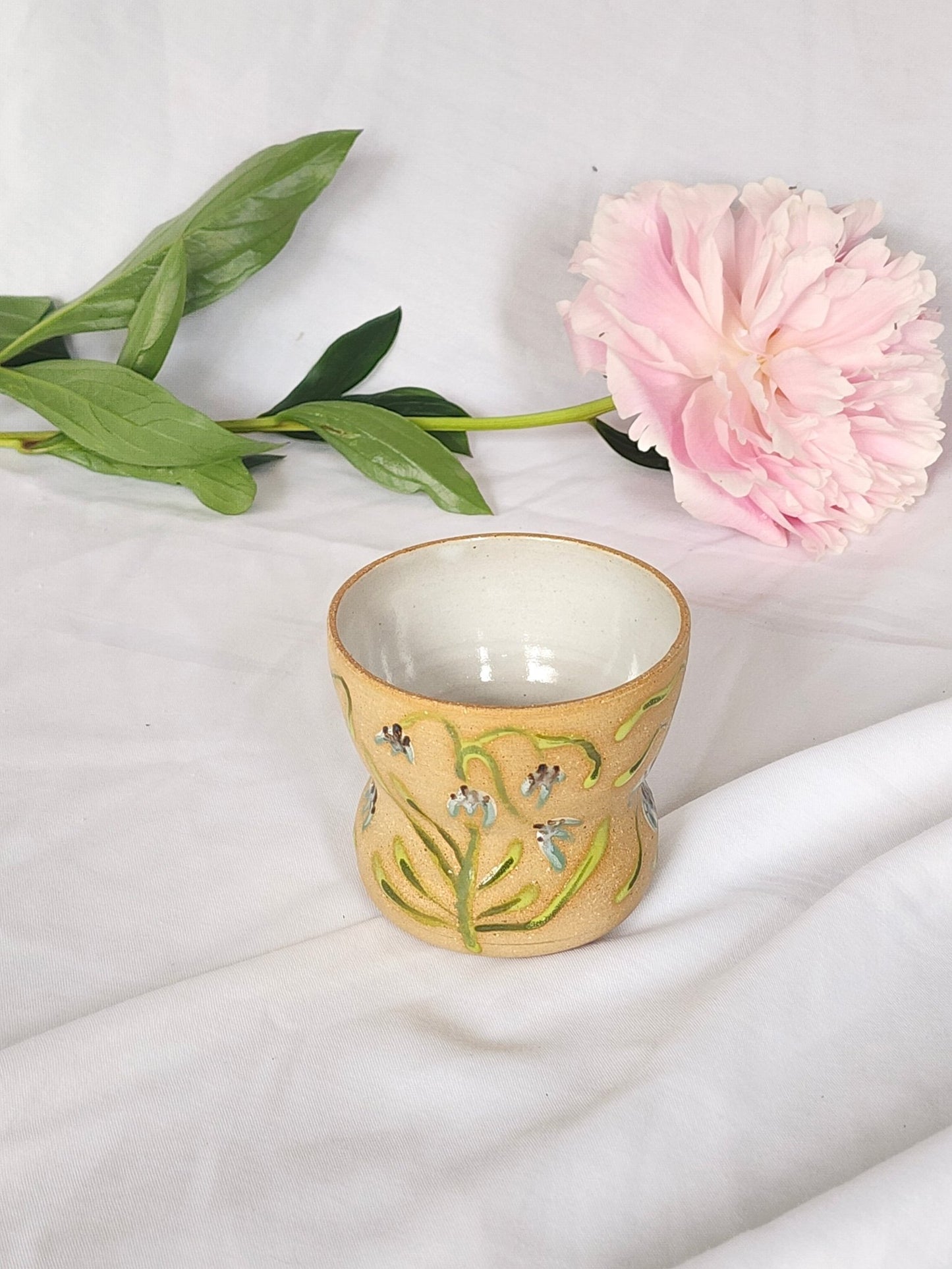 pale blue flower sipper - Kaelceramic