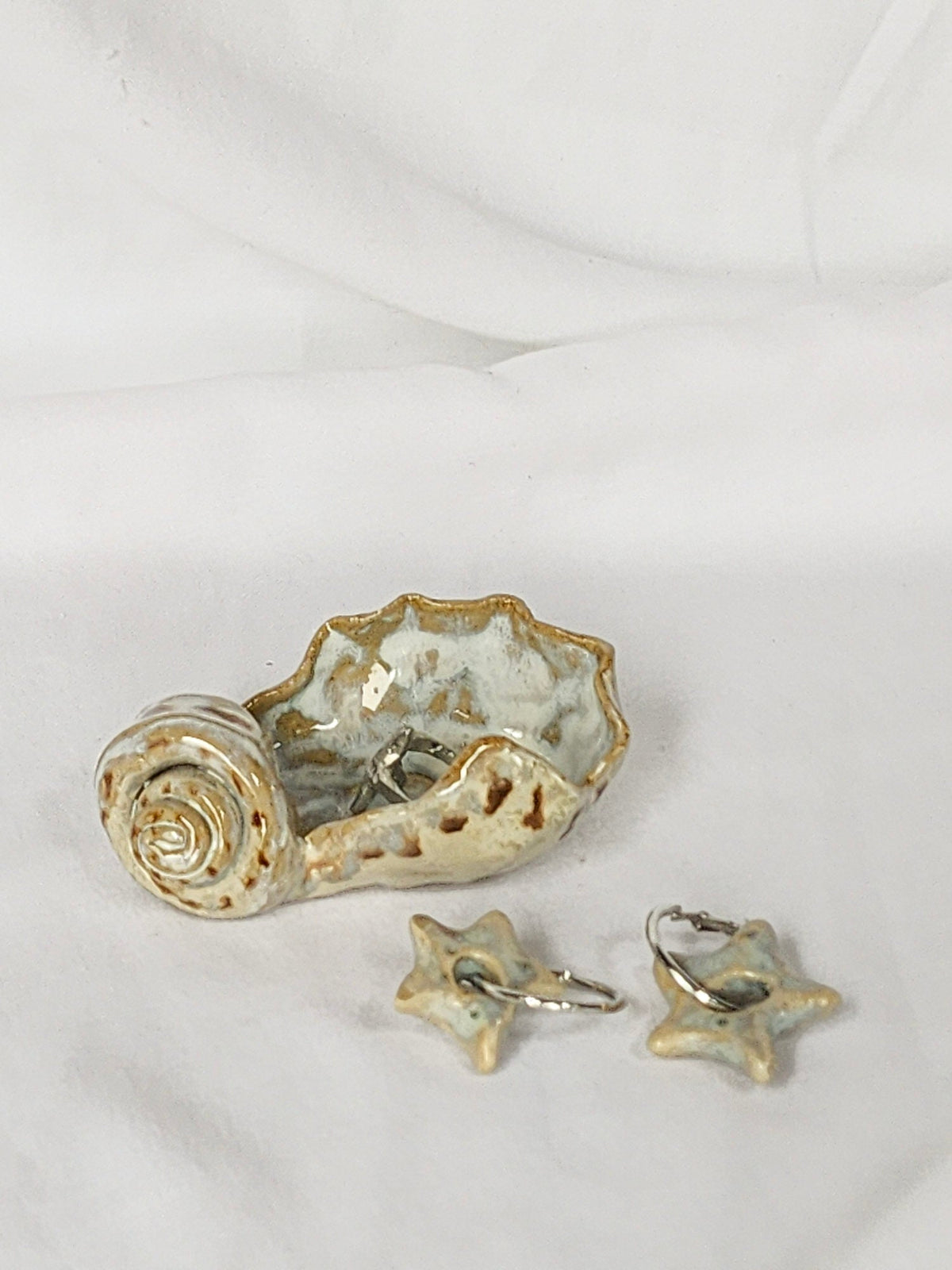 scalloped shell trinket dish - Kaelceramic
