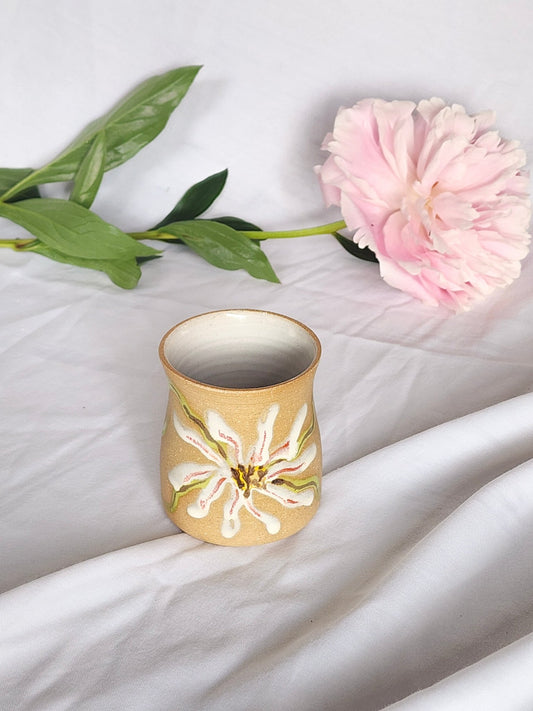 white flower sipper - Kaelceramic